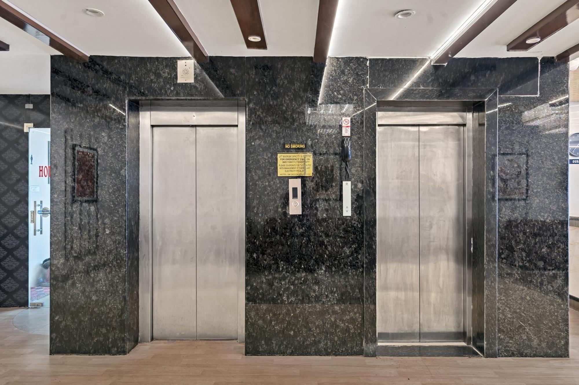 Hotel Sm Deccan Park Shamshabad Exterior foto